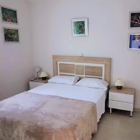 Apartment Front Line Sea View 1 Bedroom Large *